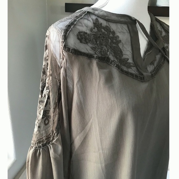 Warm olive green sheer blouse - Picture 4 of 6